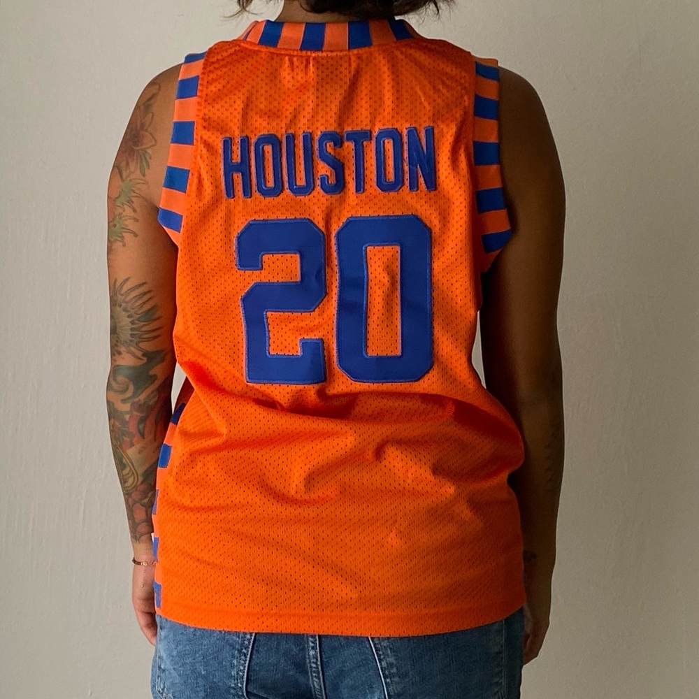 New York knicks jersey— youth size M - Picture 2 of 6
